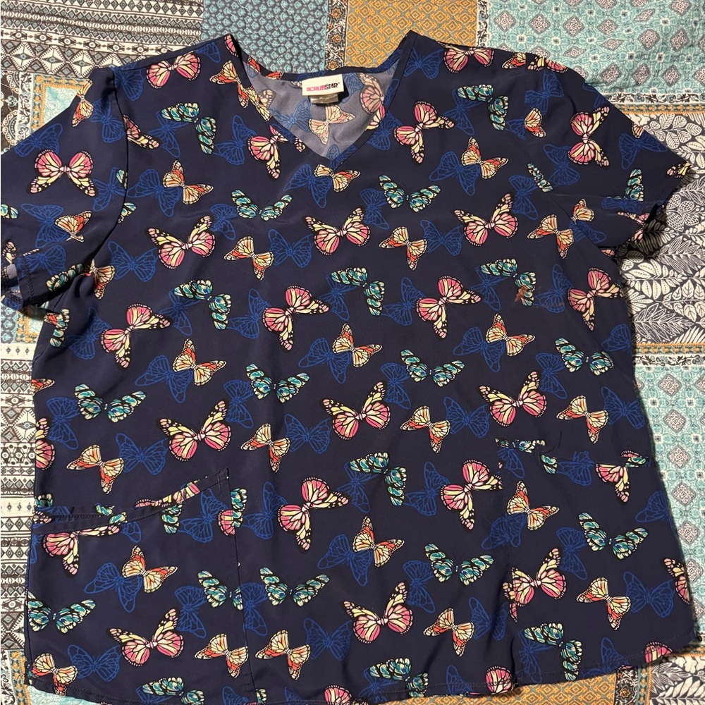 Cherokee Multicolor Patterned Scrub Top